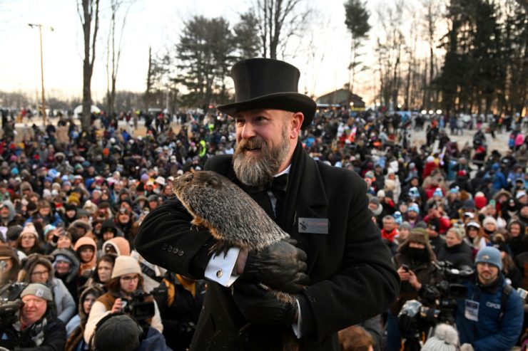 USA / Es bleibt noch sechs Wochen lang kalt – sagt das Murmeltier