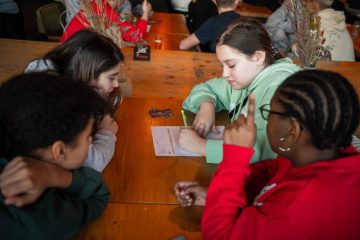 Gleichstellung / „Wonderwoman“-Quiz soll Mädchen für Wissenschaft begeistern