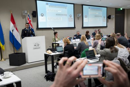  Abgehörtes Telefongespräch / Erkenntnisse internationaler Ermittler: Putin hatte aktive Rolle bei Abschuss von Flug MH17