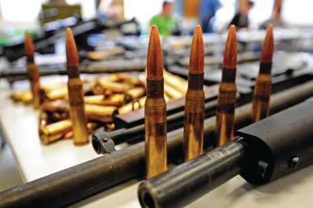 Krieg / NATO-Staaten wollen Munitionsproduktion ankurbeln