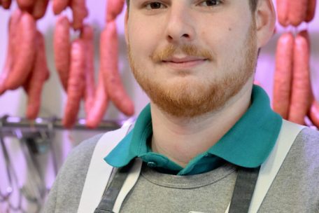 Philipp (24), Mitarbeiter der Boucherie Osweiler: Der Grenzgänger wünscht sich eine Vignette für das Parken