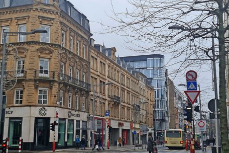 Heute befinden sich hier die Lokale einer Bank