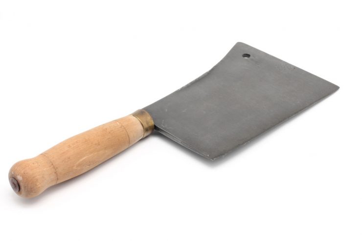 Ettelbrück / Mann droht im Bus mit Messer – und hat noch zwei weitere und ein Hackbeil dabei