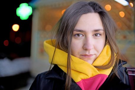 Menschen im Krieg / Kindertheater-Direktorin Hanna, 26, erzählt von ihrer Flucht und vom Helfen aus der Ferne