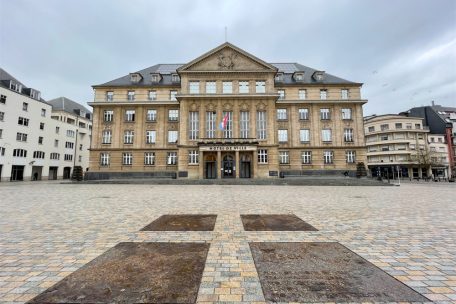 Baustellen-Chaos / Escher Schöffenrat beruft Pressekonferenz ein – zusammen mit Cactus und „Ponts et chaussées“