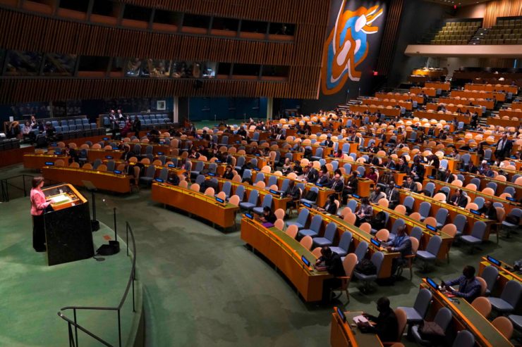 UNO-Resolution / 141 UN-Mitgliedstaaten verlangen russischen Truppenabzug