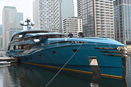 Putins Krieg / Handel, Propaganda, Banken: EU beschließt neues Sanktionspaket