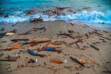 Bootsunglück / Fast 60 Flüchtlinge sterben vor Küste Italiens – elf Kinder und ein Baby unter den Opfern