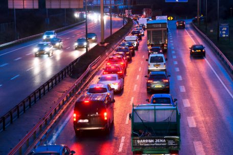 Unfall / Stau auf der A4 in Richtung Esch – Rückstau bis zum Cessinger Kreuz