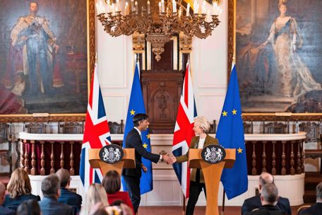 Brexit-Nachwehen / Ein Handschlag für Nordirland – Großbritannien und EU treffen neue Vereinbarung