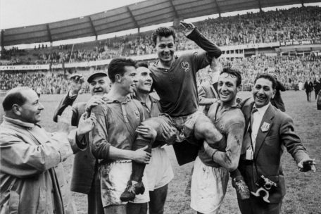 Fussball / Trauer um den Mann der 13 Tore: WM-Rekordschütze Just Fontaine ist tot