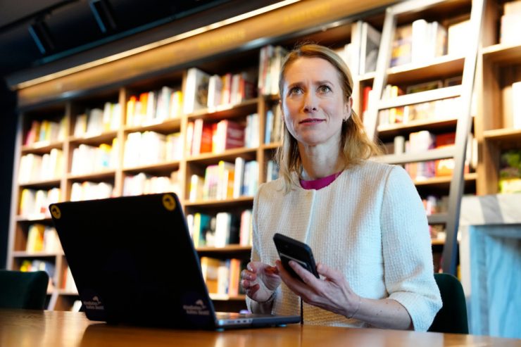 Estland / Stolpert die Putin-Kritikerin Kallas über ihr Ukraine-Engagement?