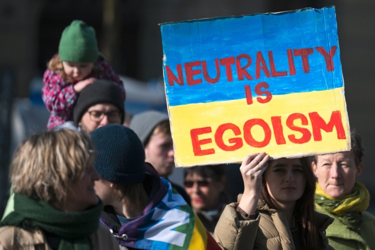 Ukraine-Krieg / Schweizer Parlament stimmt für Erlaubnis von Waffenlieferungen – in der Theorie