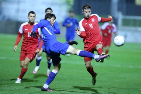 Nationalmannschaft / U19 bei der Eliterunde in Spanien: Zum Auftakt wartet die Ukraine