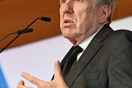 Minister Fran&ccedil;ois Bausch