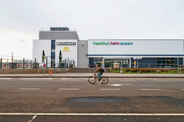 Deutschland / Das Warten hat ein Ende: Trierer Triwo AG kauft den Flughafen Hahn