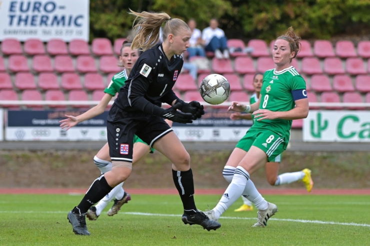 Testspiel / FLF-Nationalspielerin Lucie Schlimé: „Niemand stellt sich freiwillig ins Tor“