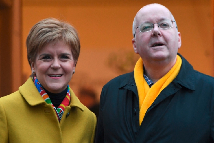 Schottland / War das Ermittlungsverfahren gegen ihren Mann der eigentliche Rücktrittsgrund von Ministerpräsidentin Sturgeon?