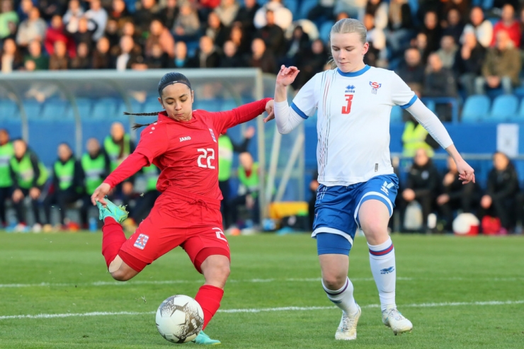 Fußball / Verrücktes 5:5 der FLF-Damen gegen die Färöerinseln