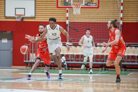 Basketball-Play-down / Hostert mit dem Überraschungswurf