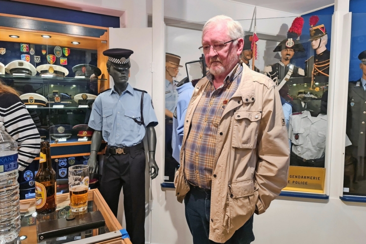 Erinnerungen / Mit Rostlauben auf Ganovenjagd: Anekdoten vom ersten Stammtisch im Polizeimuseum