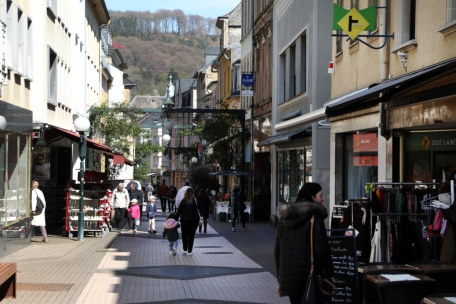 Gemeindewahlen / Eindrücke aus der Abtei-Stadt Echternach: Staus und Leerstand Sorgen