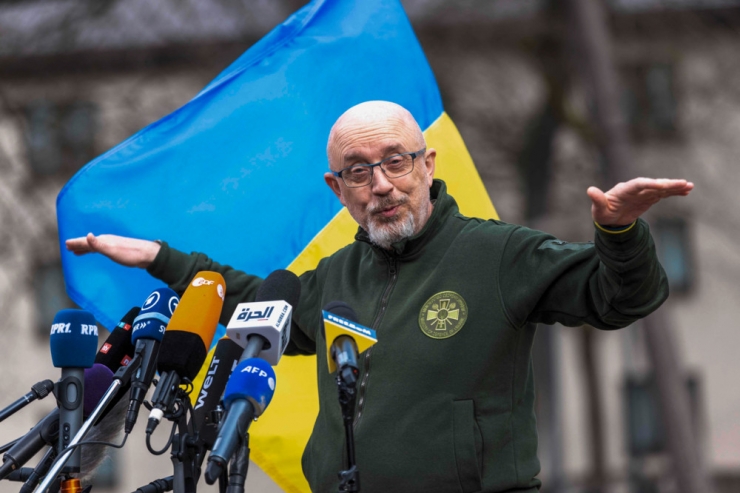 Ramstein / Ukraine bekräftigt Wunsch nach westlichen Kampfjets