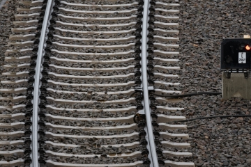 Deutschland / Drei Tote bei Zusammenstoß zwischen Pkw und Regionalzug nahe Hannover