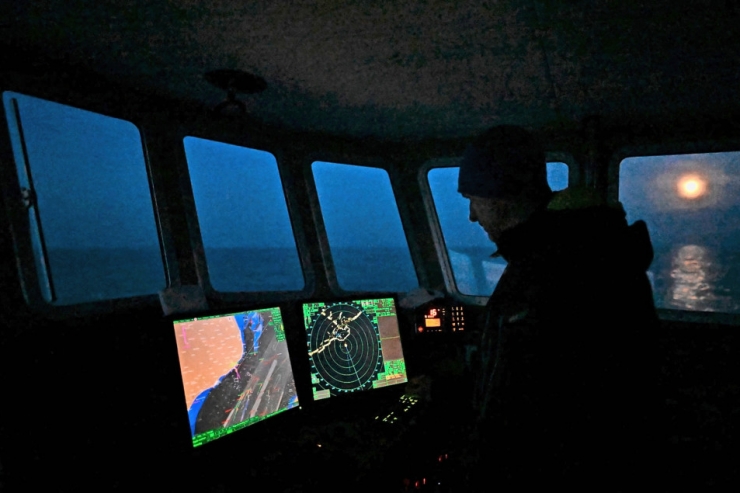 Streit ums Asyl / Die britische Regierung will Migranten internieren und nach Ruanda abschieben