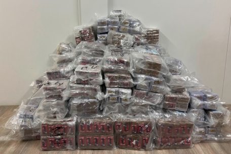 Zoll / Kiloweise Rauschgift sichergestellt und Drogenschmuggler verhaftet