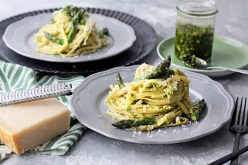 Abwechslungsreiche Ernährung / Zum Ausprobieren: Pesto gibt es nicht nur „alla Genovese“