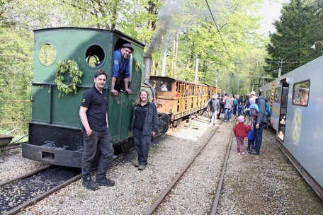 Süden / Die Dampflok rollt wieder: Saisonauftakt der „Minièresbunn“ im Fond-de-Gras