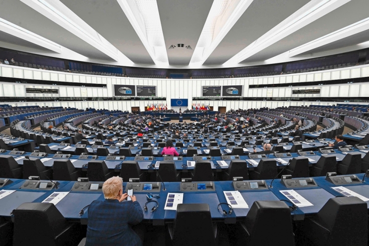 EU-Parlament / Noch kein Aufräumen bei den Luxuspensionen