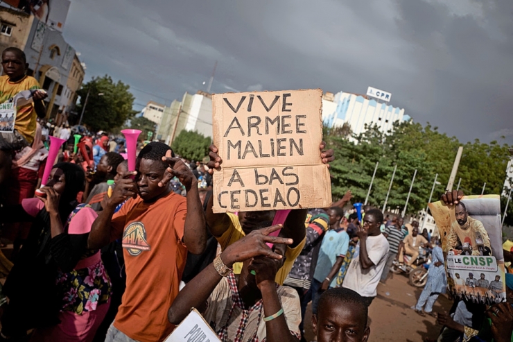 Mali / Massaker mit „bewaffneten weißen Männern“