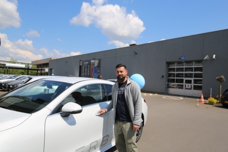 Pedro bevorzugt einen Hybrid-Antrieb &ndash; allerdings st&ouml;rt er sich noch am Preis