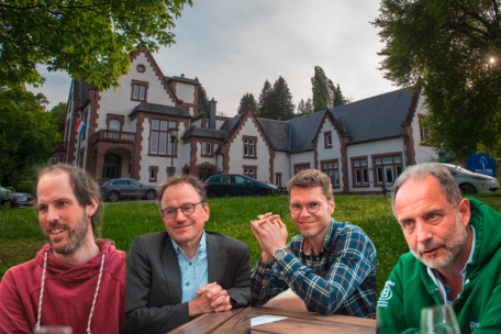 Erstes „Rousperter Wäifest“ / Winzer erklären, warum die Weine der Sauer einzigartig sind