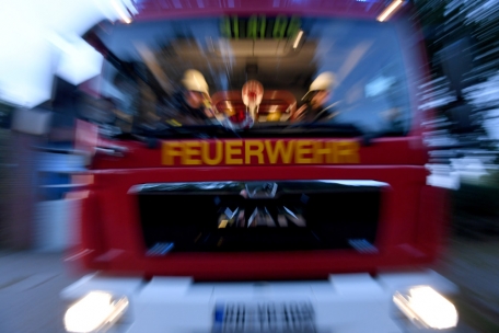 Einsatz / Großbrand bei Bitburg: Brandgase nahe der Luxemburger Grenze 