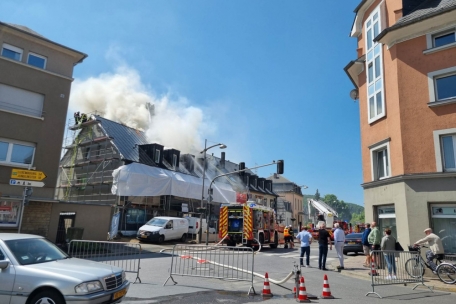 Baustelle / CGDIS rückt wegen Dachbrand in Echternach aus