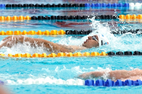 Max Mannes schlug im Finale der 200 m R&uuml;cken nach 2:06.31 Minuten an