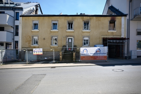 Kayl / Ein halbes Jahr nach dem tragischen Brand: Eine Familie weiterhin in Escher Notunterkunft untergebracht 