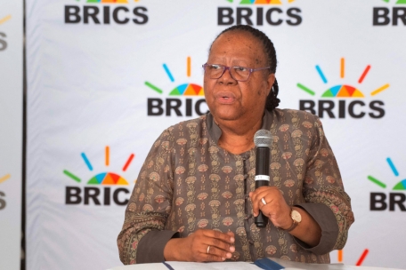 Vor Brics-Gipfel / Südafrika weicht Fragen nach möglicher Putin-Verhaftung aus