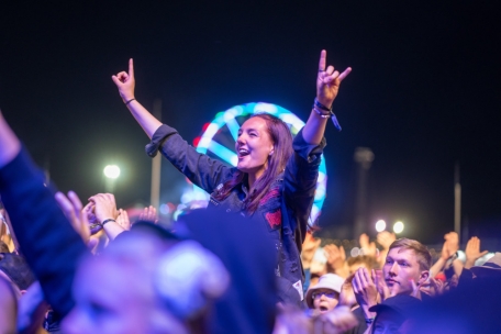 Zusammenfassung / Sonne und besonnenes Publikum bei Rock am Ring und Rock im Park