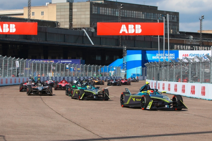 Formel E / Robin Frijns und Nico Müller: „Wir wollen mit unseren Möglichkeiten das Beste erreichen“