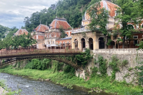 Rumänien / Für Sissis Lieblingsbad: Architekten wollen Kaiserbad in Baile Herculane retten