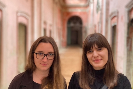 Zwei Rumäninnen auf Herkulesmission: Die Architektinnen Oana Chirila (r.) und Cristina Apostol kämpfen für die Rettung des Kaiserbads