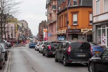 In Petingen sorgen lange Staus für Ärger im Alltag der Menschen – nicht nur dort