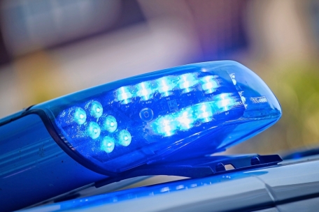 Polizei / Zwei Diebstähle, ein Führerscheinentzug und Randale vor einem Lokal