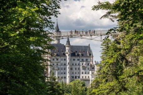 Bayern / Tourist soll bei Schloss Neuschwanstein junge Frau getötet haben