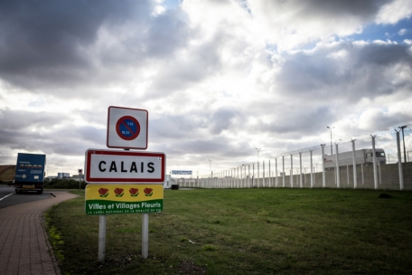 Stacheldrahtpolitik / Mehr Abschreckung durch EU-Kompromiss? So flüchten Betroffene quer durch Europa 