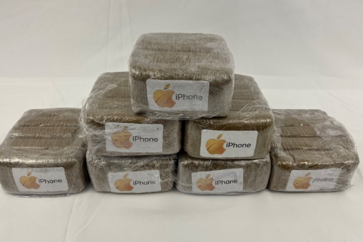 Luxemburg / Zollhund „Balto“ erschnüffelt 3,5 Kilo verstecktes Haschisch